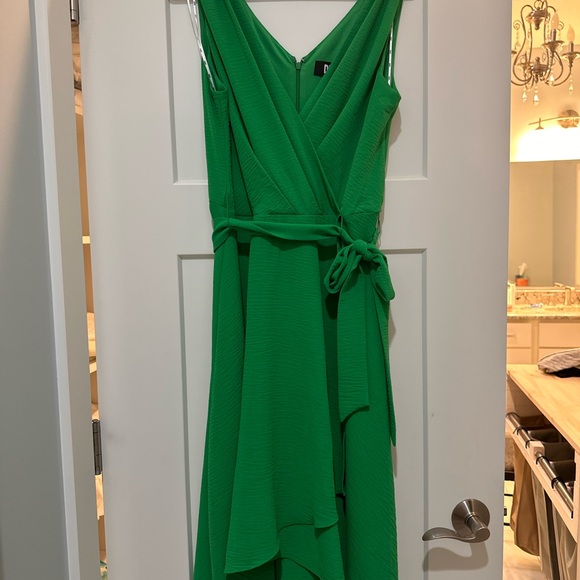 Dkny Dresses & Skirts - DKNY Green Asymmetrical Wrap Sundress